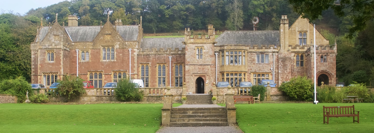 Halsway%20Manor%20Crop